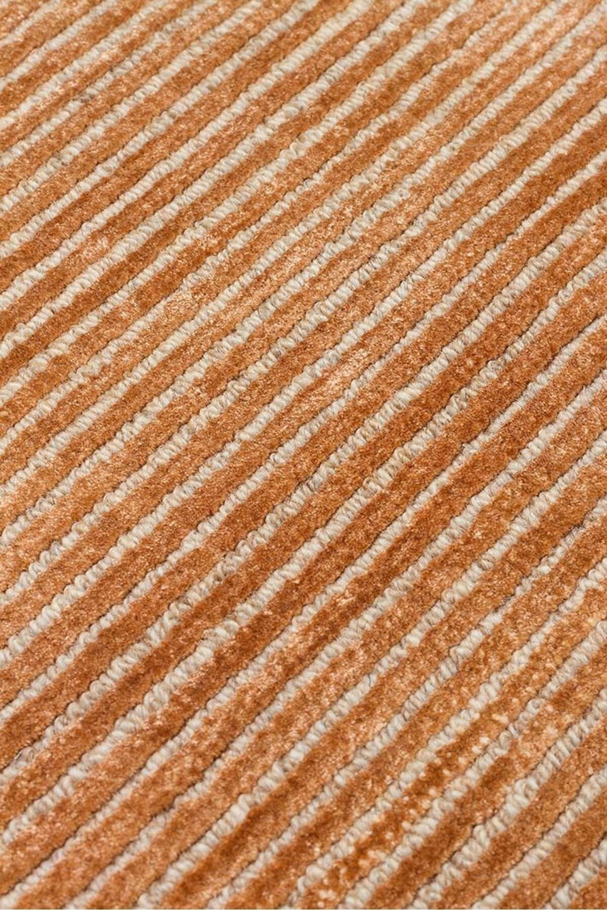 Siena Terra El Dokuma Teknikleriyle Özenle Üretilmiş, Doğal Bambu, Yün Karışımlı Salon Halısı - Turuncu