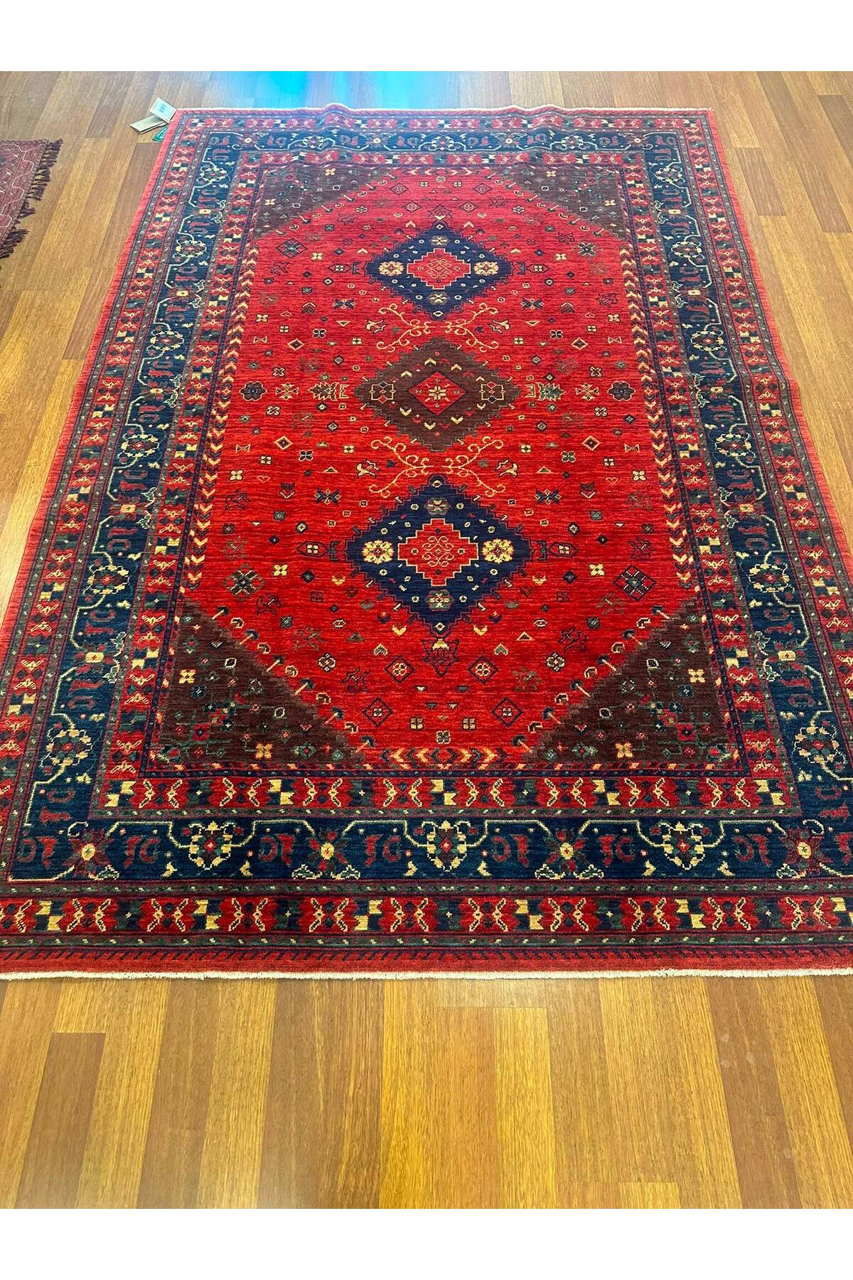 Geleneksel Madalyon Desen El Dokuma Kırmızı Etnik Geometrik Motifli Vintage Dekoratif Salon Halısı - Sarı