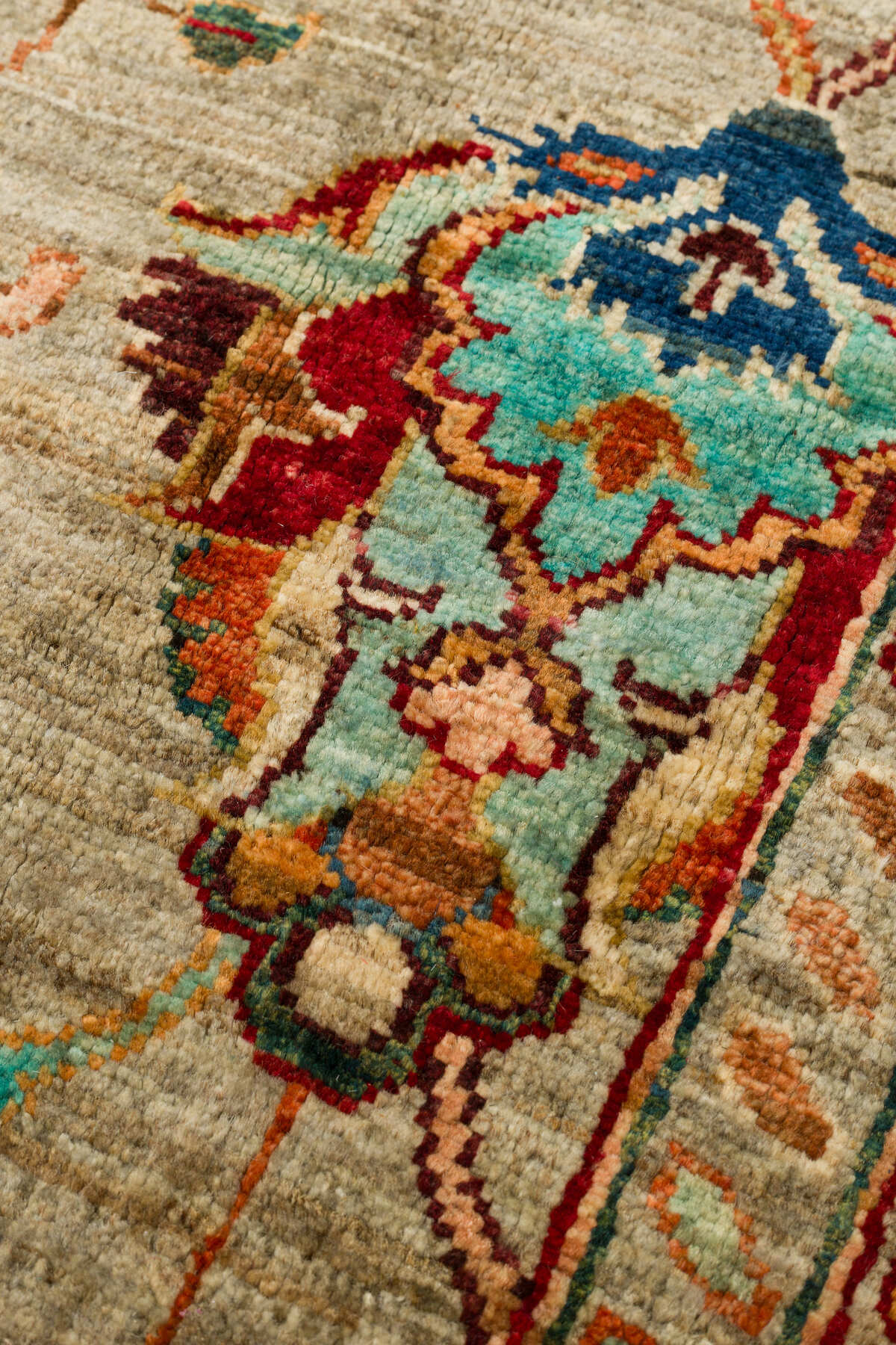 Sultani El Dokuma Yün Klasik Açık Yeşil Çiçek Motifli Vintage Geleneksel Salon Halısı