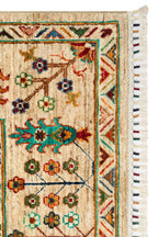 Sultani El Dokuma Yün Halı Bej Klasik Oryantal Çiçek Motifli Vintage Geleneksel Salon Halısı