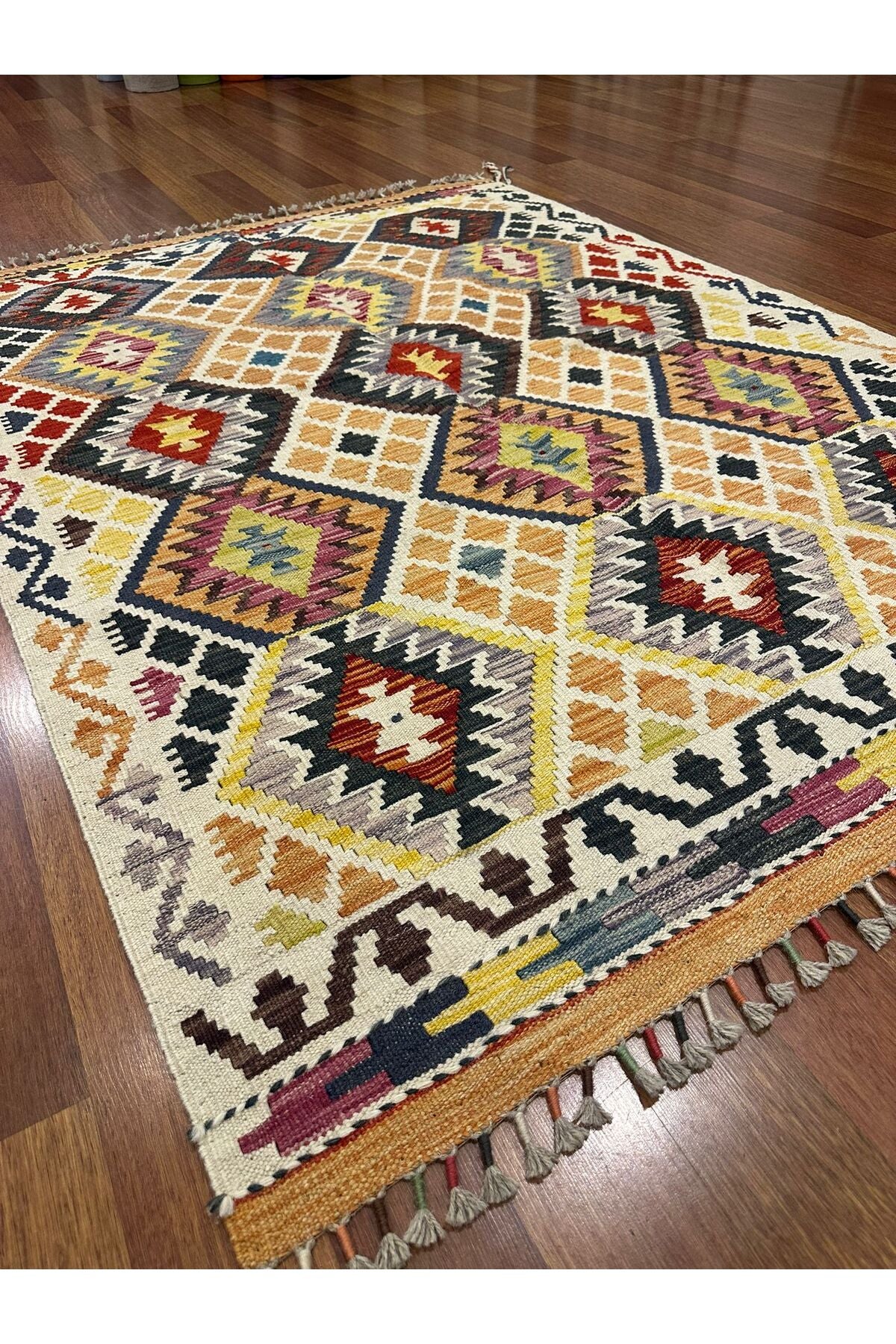 Miras Serisi Bej Kök Boya El Emeği Doğal İplik Anadolu Etnik Desenler Geleneksel Kilim Koleksiyonu - Bej