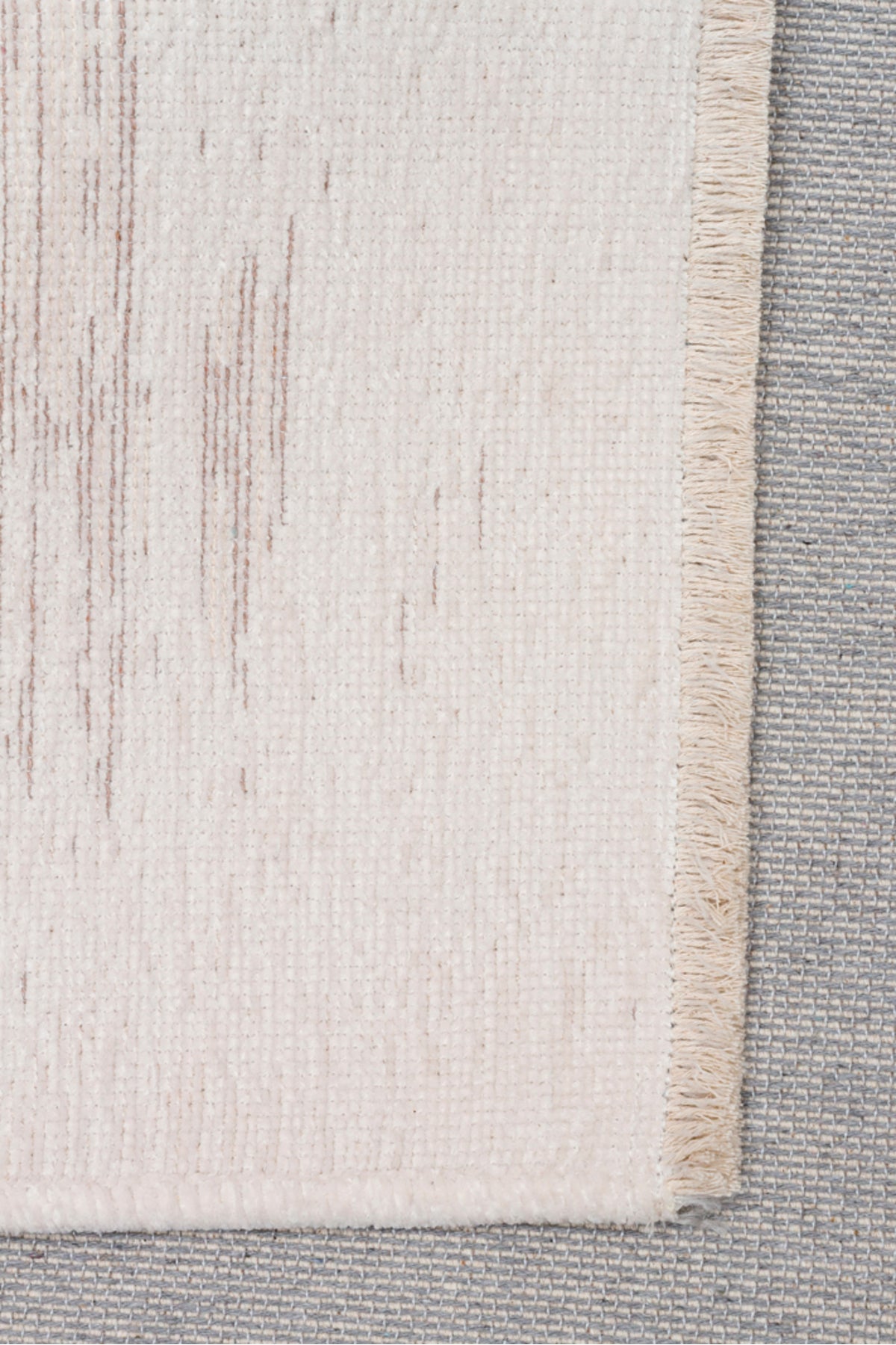 LESSI Beyaz Soyut Desenli Kaymaz Yıkanabilir Tabanlı Kilim Şönil Pamuk Vintage Salon Halısı - Çok Renkli