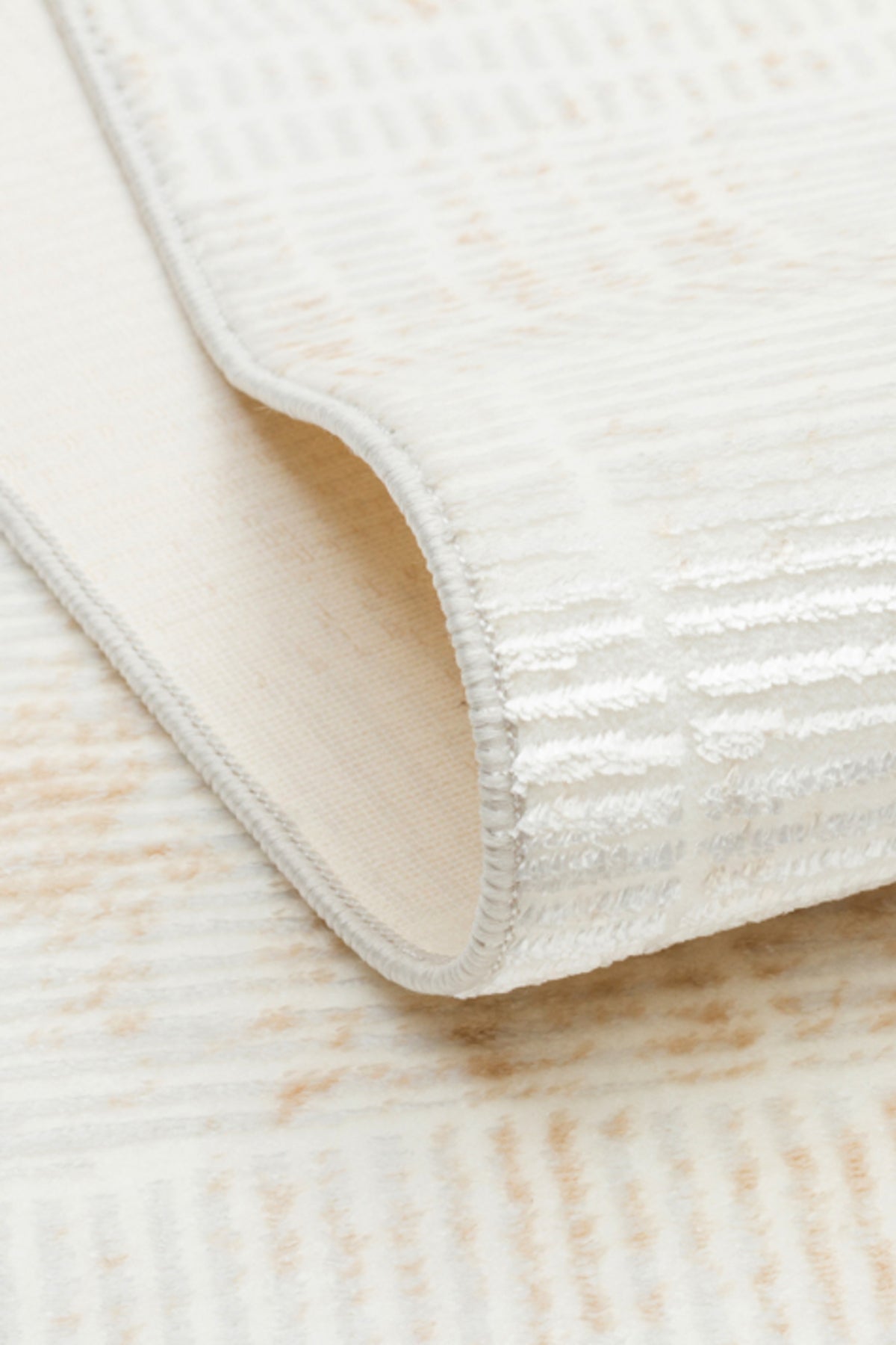 PEARLY Krem Eskitme Yumuşak Dokulu Modern Toz Vermez Halı Kaymaz Yıkanabilir Salon Halısı - Sarı