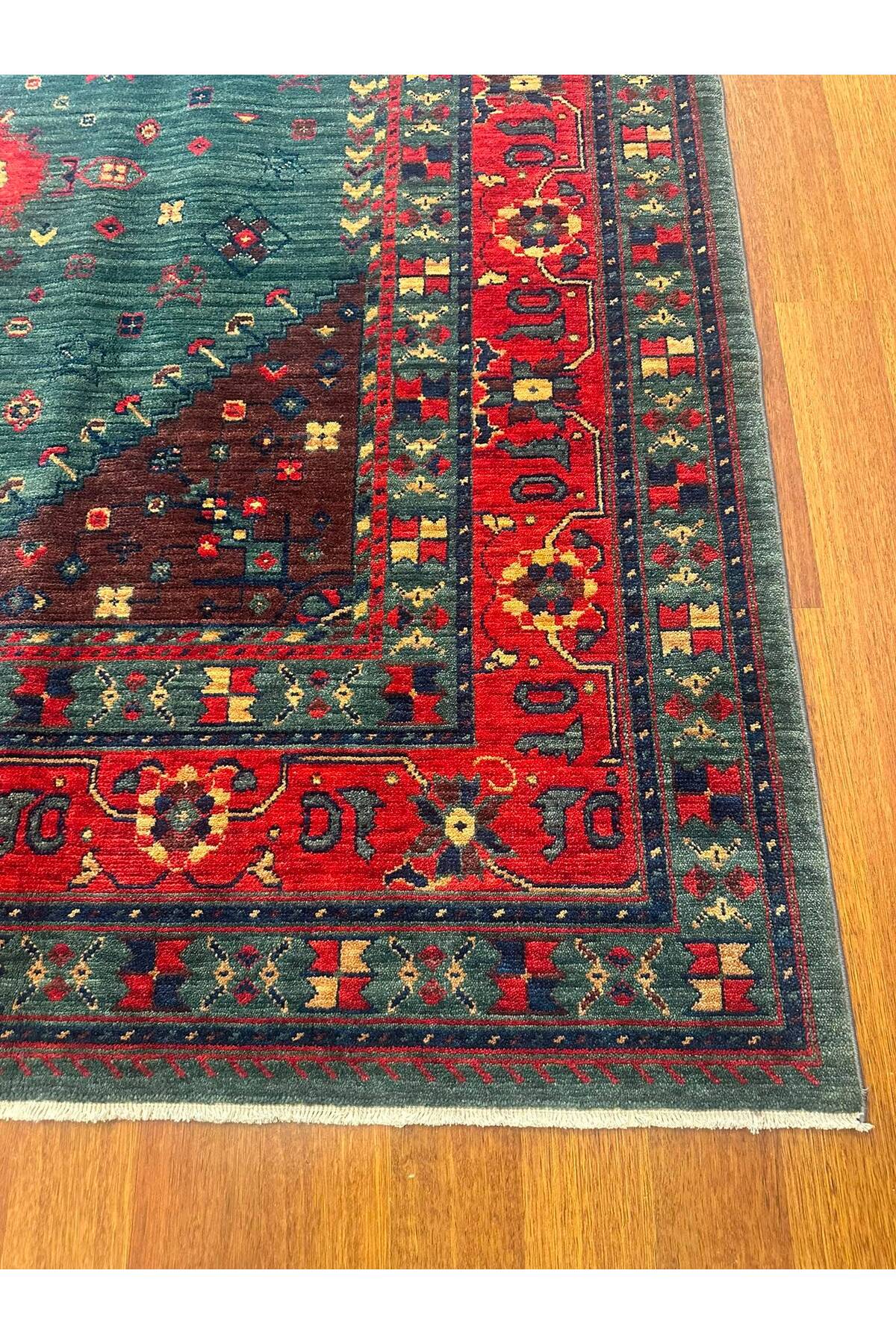 Geleneksel Madalyon Desen El Dokuma Yeşil Etnik Geometrik Motifli Vintage Dekoratif Salon Halısı - Pembe