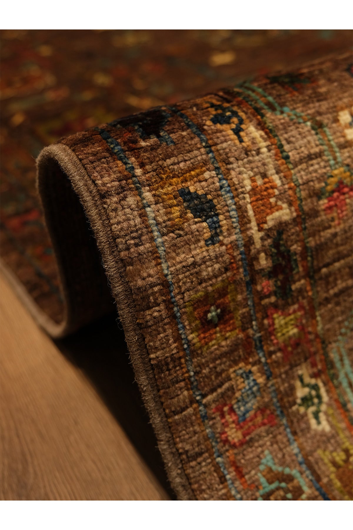 Sultani El Emeği Kahverengi Anadolu Motifli Desenli Saçaklı Modern ve Geleneksel Salon Halısı - Kahverengi