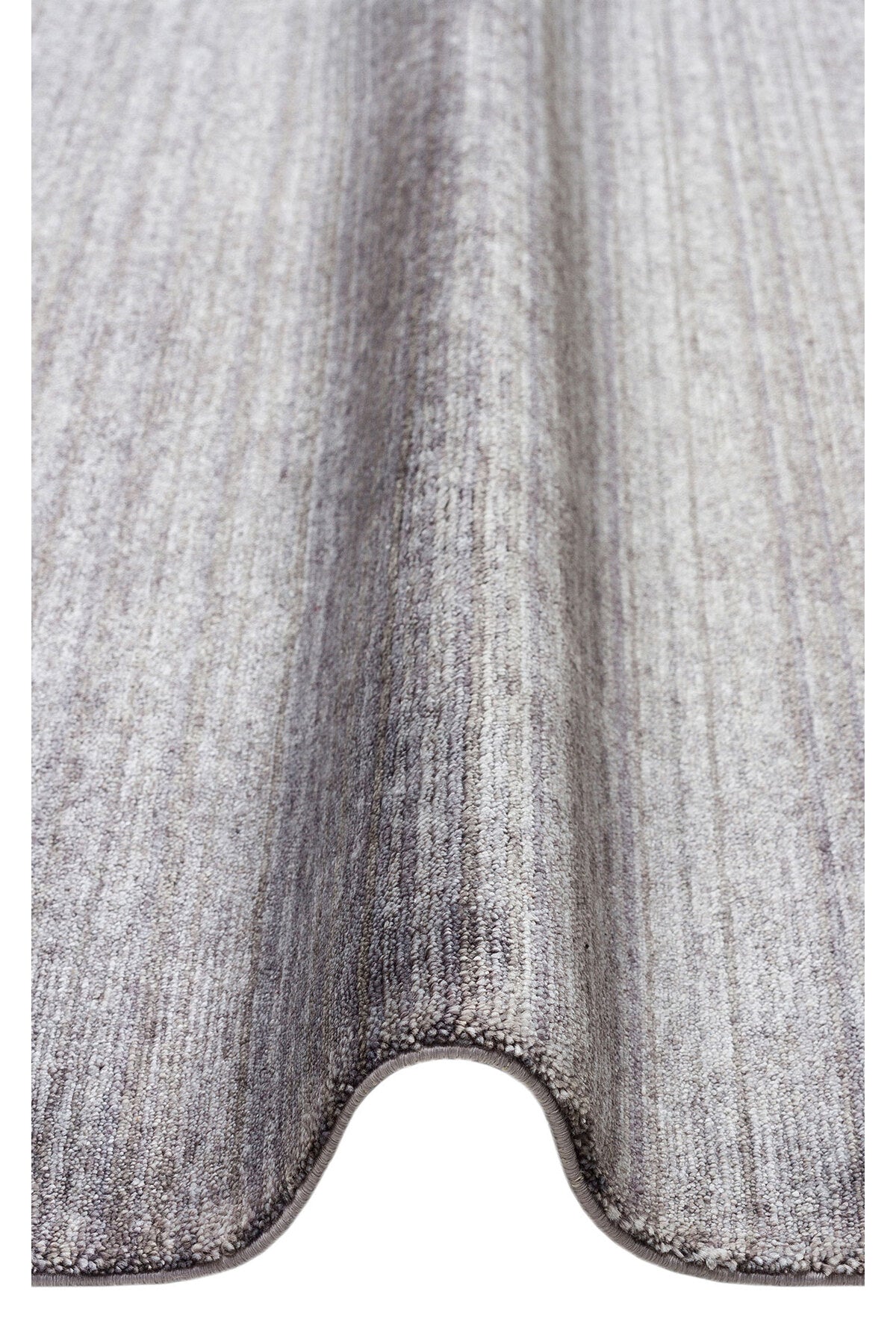 Atlas Serisi Antrasit Minimal Düz Saçaklı Lyocell Dokulu Özel Tezgah Salon Halısı