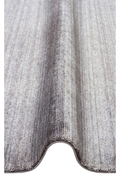 Atlas Serisi Antrasit Minimal Düz Saçaklı Lyocell Dokulu Özel Tezgah Salon Halısı