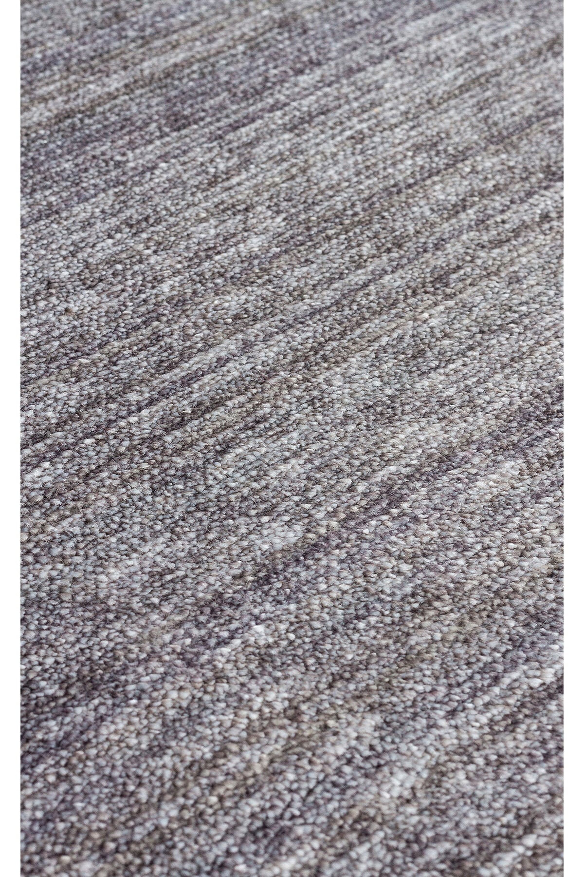 Atlas Serisi Antrasit Minimal Düz Saçaklı Lyocell Dokulu Özel Tezgah Salon Halısı