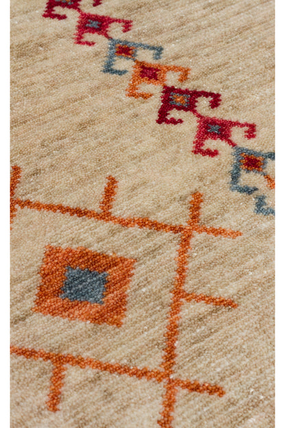 Efsun El Emeği Bej Etnik Çizgili Desen Lyocell Özel Tezgah Saçaklı Salon Halısı