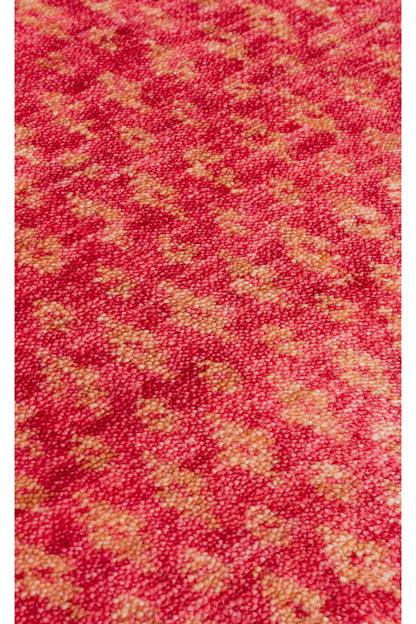 Efsun El Emeği Kırmızı Renk Lyocell Özel Tezgah Etnik Uşak Desen Saçaklı Salon Halısı