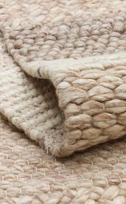 Natural Hand-Woven Knitted Carpet with Natural Sweater Knitted Pattern